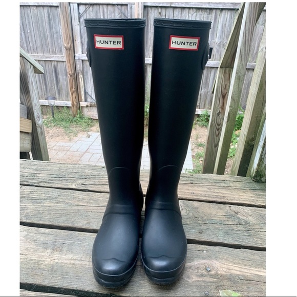 Hunter Shoes - Matte black Hunter Boots.